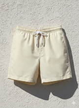 Carica l'immagine nel visualizzatore di Gallery, Boxer Mare Bermuda 100% Cotone giallo a righe costume da bagno Made in Italy Shorts 2 tasche laterali
