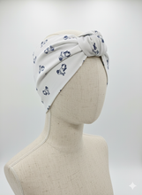 Carica l&#39;immagine nel visualizzatore di Gallery, Fascia per Capelli anallergica turbante in cotone fantasia Vespa blu Fascia Capelli Made in Italy Hairband headband
