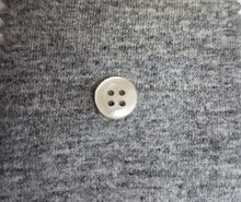 Carica l&#39;immagine nel visualizzatore di Gallery, Polo Camicia grigia melange chiaro in maglia jersey,fresco filato traspirante 100% cotone,anallergico,alta qualità colletto morbido Made in Italy
