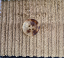 Carica l&#39;immagine nel visualizzatore di Gallery, Giacca Overshirt Field Jacket velluto beige nocciola 4 tasche  100% cotone Made in Italy
