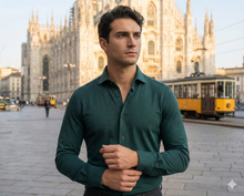 Carica l&#39;immagine nel visualizzatore di Gallery, Polo Camicia verdone bosco filato in maglia jersey,fresco filato traspirante 100% cotone,anallergico alta qualità colletto morbido Made in Italy
