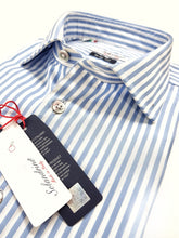 Carica l&#39;immagine nel visualizzatore di Gallery, Camicia Uomo cotone rigato azzurro made in Italy

