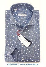 Load image into Gallery viewer, Camicia cotone lino azzurro fantasia pois made in italy
