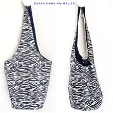 Carica l&#39;immagine nel visualizzatore di Gallery, Borsa Mare in cotone fashion Animalier Zebrato Safari design Made in Italy
