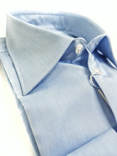 Carica l&#39;immagine nel visualizzatore di Gallery, Camicia Azzurra collo classico puro cotone oxford pin point elegante made in italy
