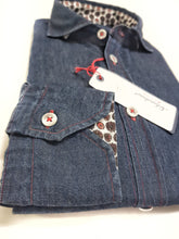 Load image into Gallery viewer, Camicia blue jeans inserti fantasia denim stone wash puro cotone made in italy
