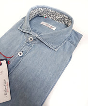 Load image into Gallery viewer, Camicia DENIM BLEACH AZZURRO CHIARO jeans inserti fantasia  puro cotone made in italy
