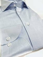 Carica l&#39;immagine nel visualizzatore di Gallery, Camicia classica Azzurra collo Francese puro cotone TWILL made in italy
