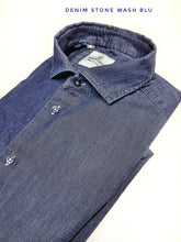 Load image into Gallery viewer, Camicia LAVATA blu jeans denim stone wash puro cotone made in italy
