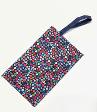 Carica l&#39;immagine nel visualizzatore di Gallery, Pochette in tessuto fashion design Sushi color Made in Italy
