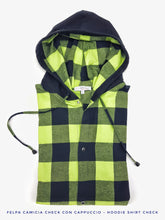 Load image into Gallery viewer, Camicia felpa a quadri con cappuccio verde nera scozzese  vaiella made in italy
