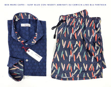 Carica l&#39;immagine nel visualizzatore di Gallery, Costume da Bagno morbido tessuto slip interno asciugatura rapida Boxer mare Uomo fantasia Surf Blu con 2 tasche laterali Made in Italy
