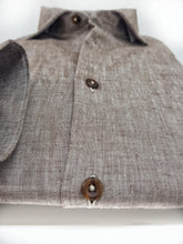 Carica l&#39;immagine nel visualizzatore di Gallery, Camicia beige sabbia  puro Lino made in Italy - light brown Linen Shirt

