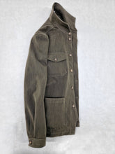 Carica l&#39;immagine nel visualizzatore di Gallery, Giacca Sahariana Overshirt Unisex Safari kaki brown militare  4 tasche gabardina 100% cotone Made in italy
