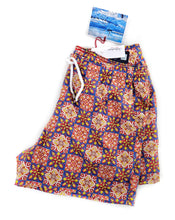 Carica l&#39;immagine nel visualizzatore di Gallery, Costume da Bagno fantasia Capri slip interno  morbido tessuto asciugatura rapida Boxer mare uomo fantasia maiolica con 2 tasche laterali Made in Italy
