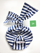 Carica l&#39;immagine nel visualizzatore di Gallery, Turbante Fashion in cotone Fantasia design fascia bianco blu 24 Made in Italy
