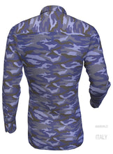 Carica l&#39;immagine nel visualizzatore di Gallery, Camicia fantasia camouflage mimetico blu dark cotone made in italy
