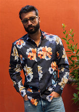 Carica l&#39;immagine nel visualizzatore di Gallery, Camicia fiorata Fashion cotone fantasia cotone made in italy
