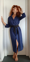 Carica l&#39;immagine nel visualizzatore di Gallery, VESTITO LUNGO Donna Lino blu camicione Vestito collo FINAM  made in italy dress shirt
