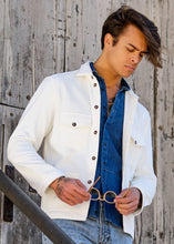 Carica l&#39;immagine nel visualizzatore di Gallery, Giacca Overshirt Sahariana Safari Bianco velluto corduroy militare 4 tasche gabardina 100% cotone Made in italy
