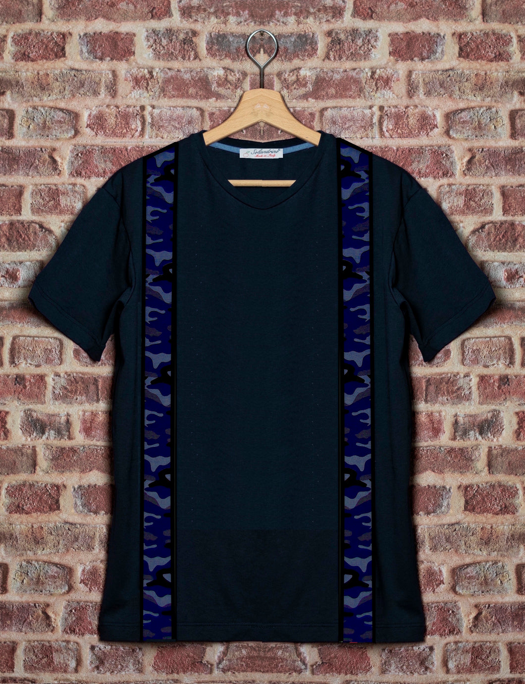 T-shirt blu made in italy 100% cotone jersey pettinato - MODELLO BRETELLA STRAP CAMOUFLAGE BLU -