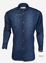 Carica l&#39;immagine nel visualizzatore di Gallery, Camicia LAVATA blu jeans denim stone wash puro cotone made in italy
