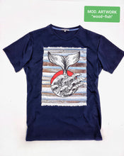 Load image into Gallery viewer, t-shirt made in Italy Fantasia wood-fish 100% fresco cotone jersey design wood-fish
