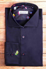 Carica l&#39;immagine nel visualizzatore di Gallery, Camicia cotone Fantasia blu inserti mongolfiera nel collo e polsini made in italy

