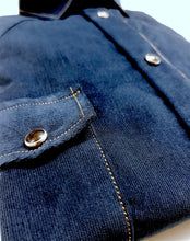 Carica l&#39;immagine nel visualizzatore di Gallery, Camicia velluto blu texanina country bottoni automatici a pressione con doppia tasca e pattine
